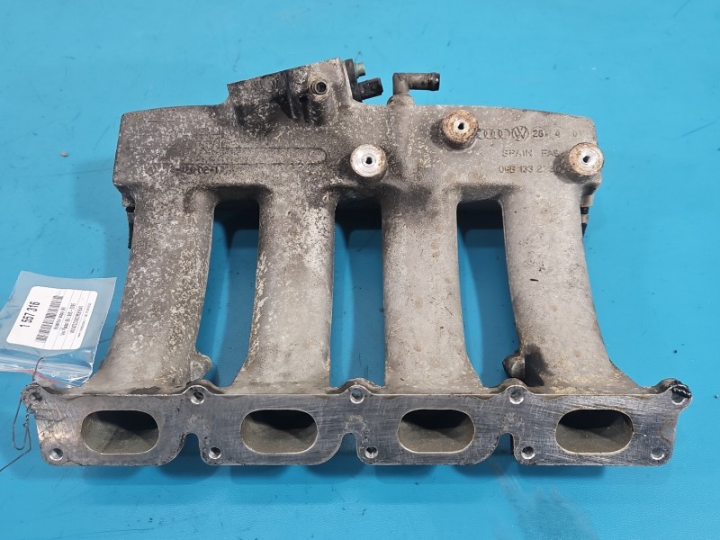 Kolektor ssący Vw Passat B5 06B133223D 1.8 T