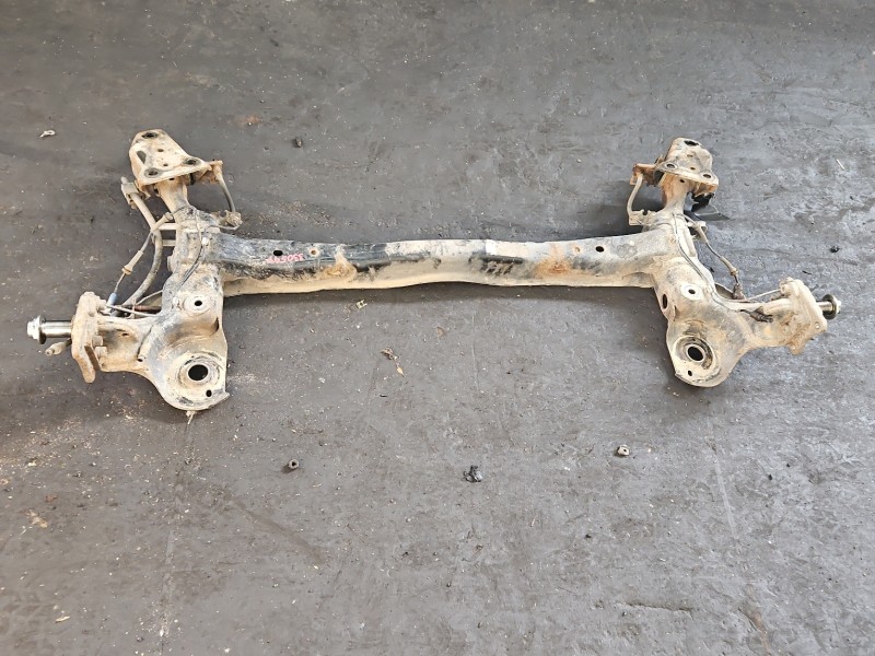 Tylna belka oś tył Citroen C3 II 09-16 1.6 hdi