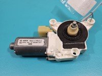 Podnośnik przód lewy Dodge Caravan V 07-20 0130821471, 3015587D