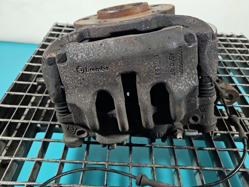 Zacisk przód prawy Renault Master III 10-24 2.3 DCI