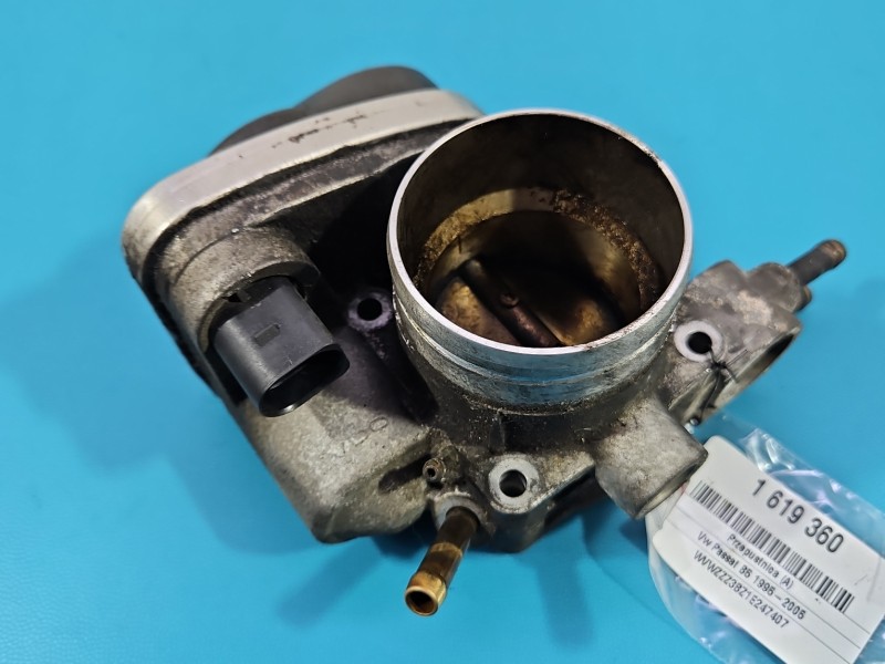 Przepustnica Vw Passat B5 2.0 8V 06B133062L