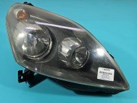 Reflektor prawy lampa przód Opel Zafira B EUROPA