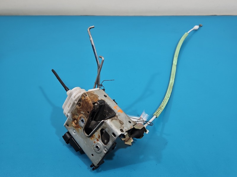 Zamek przód lewy Audi A3 8L EUROPA Producent części: Audi, 3PIN