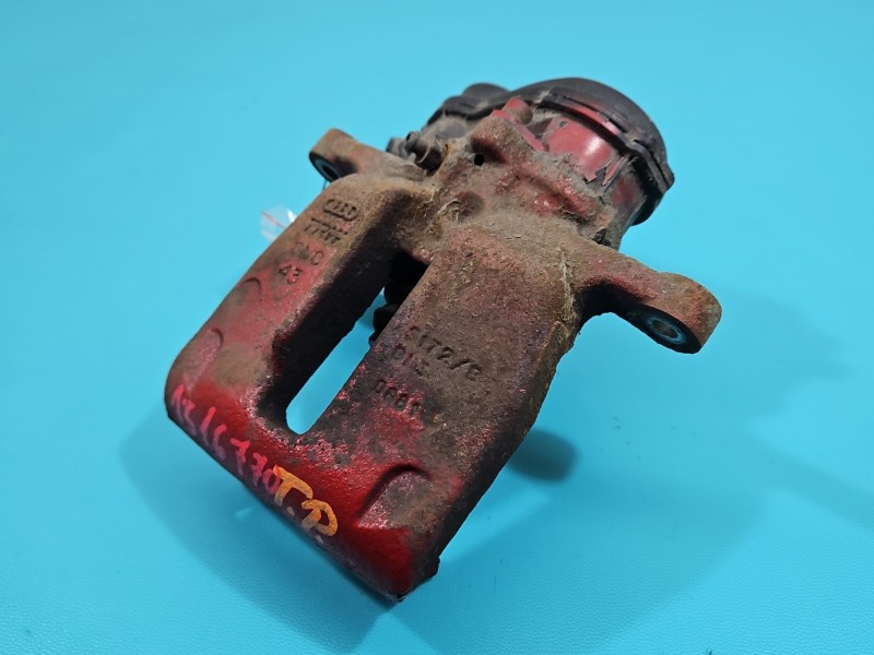 Zacisk tył prawy AUDI A6 C7 3.0 tfsi quattro (CGXB) sedan