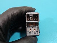 Przełącznik szyb Hyundai Elantra V 10-16 93580-3X031RY EU