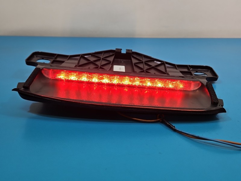 TRZECIE ŚWIATŁO STOP STOPU VOLVO S60 II 10- sedan 30796273
