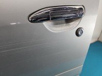 DRZWI PRZÓD LEWE KIEROWCY Nissan Primera P11 4d srebrny KLD