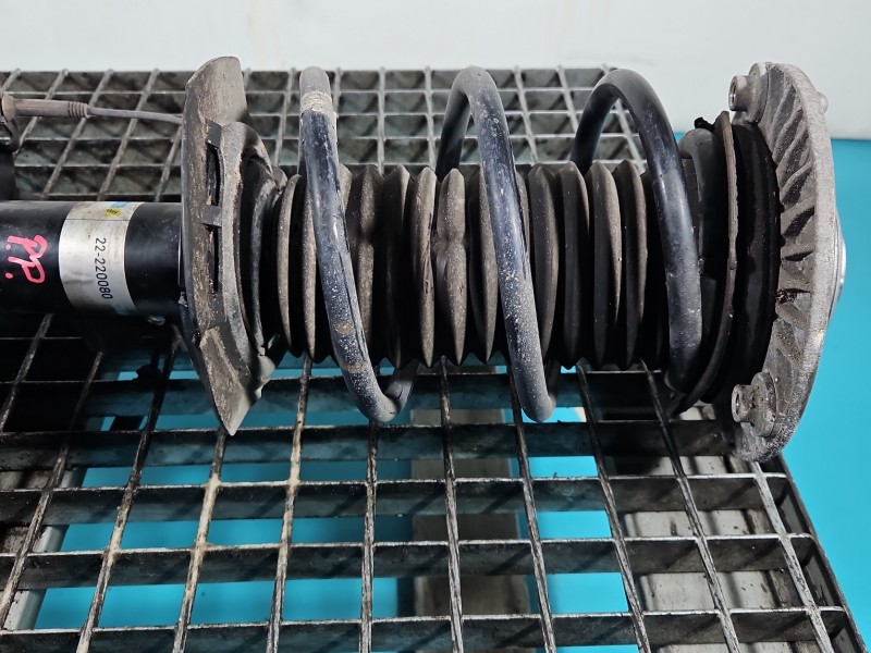 Sprężyna przód przednia bmw F30 2.0d