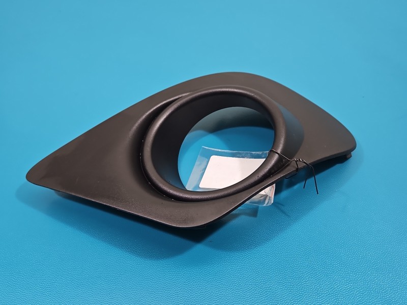 Zaślepka kratka zderzaka lewa atrapa Fiat Freemont