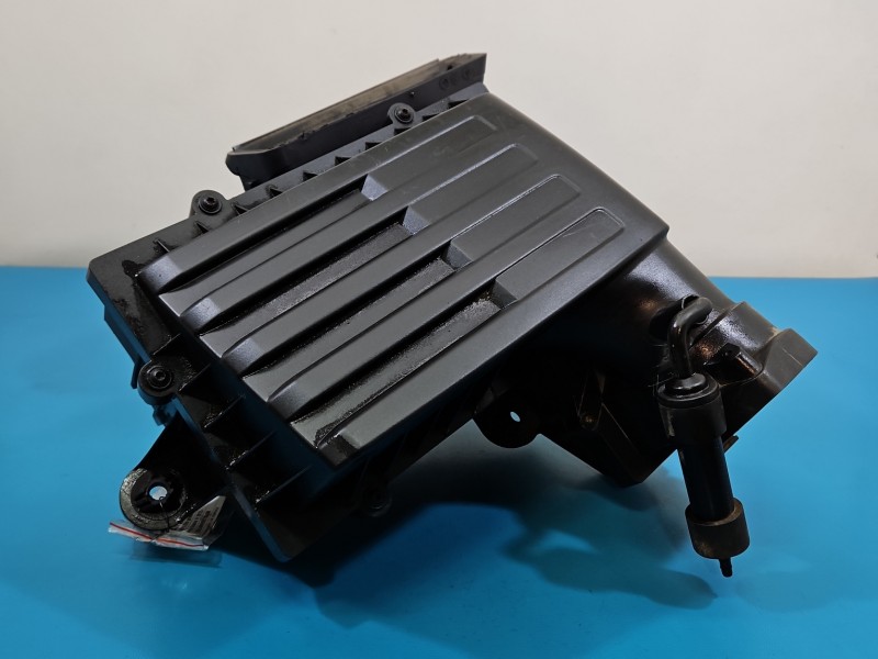 Obudowa filtra powietrza Skoda Octavia III 2.0 tdi 5Q0129618B, 5Q0129607AA, 5Q0129620B