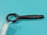 Ucho holownicze hak Vw Passat B8