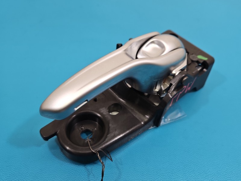 Klamka wewnętrzna przód prawa Jeep Cherokee KL C37090