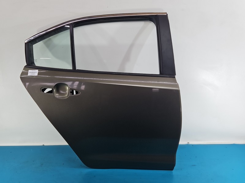 Drzwi tył prawe Toyota Corolla E21 19- sedan 4d 6X1