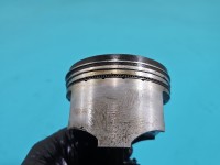 Tłok Suzuki Grand Vitara II 2.0 16V (J20A) 140KM