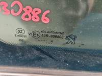Szyba karoseryjna tył lewa Peugeot 3008 II HB