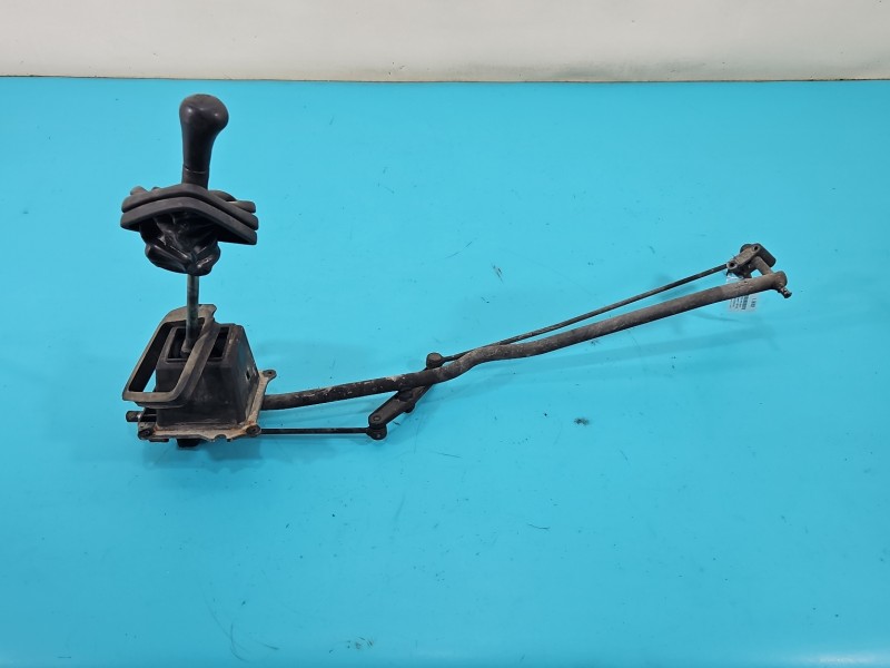 DŹWIGNIA LEWAREK WYBIERAK LINKI Vw Transporter T4 2.4d