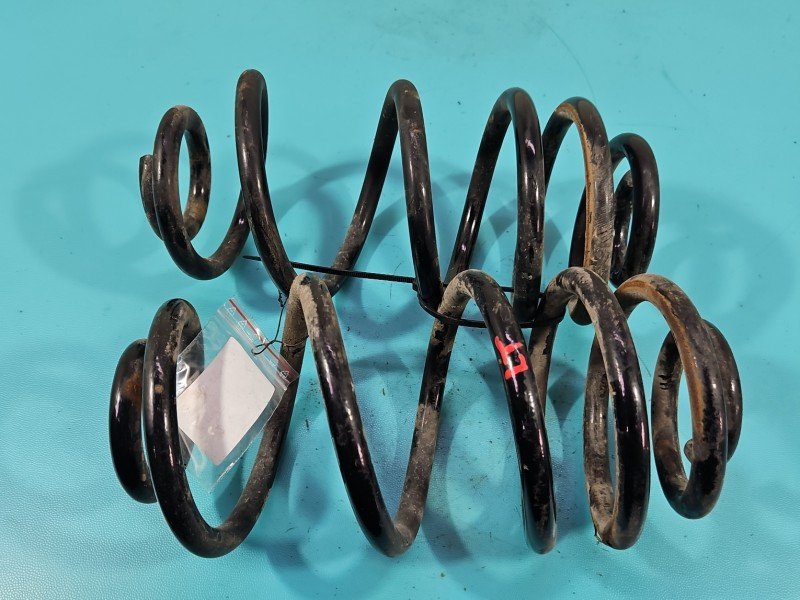 Sprężyny tył komplet Opel Insignia A kombi Sprężyny tył komplet Opel Insignia A kombi