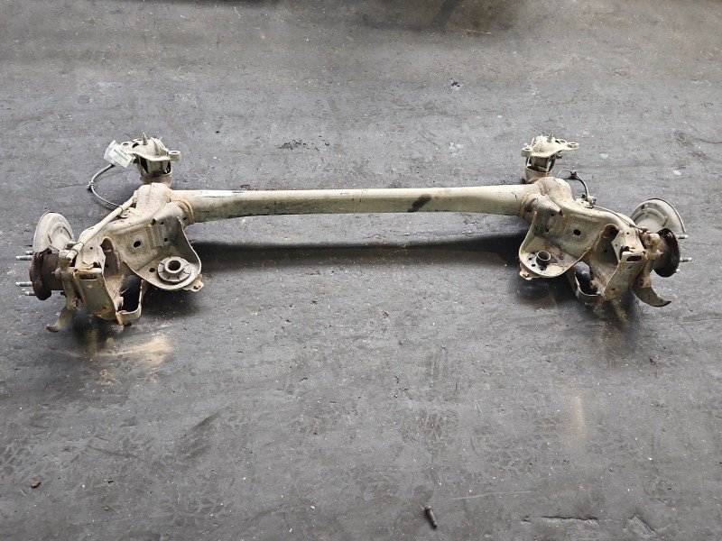 Tylna belka oś tył Opel Astra V K 1.5 cdti Tylna belka oś tył Opel Astra V K 1.5 cdti