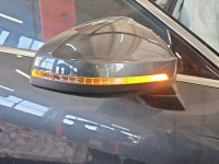 Lusterko prawe Audi A4 B9 LX7L 15-24r /Europa /Lakier:LX7L /14pin / Składane elektrycznie / Zadrapania europa