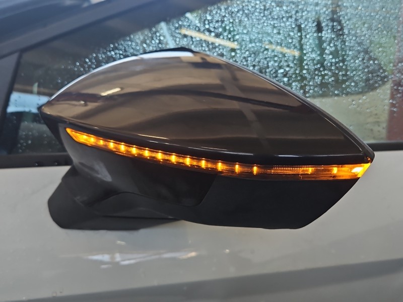 Lusterko lewe pin Seat Leon III 12- HB 5d kolor Ls9r europa