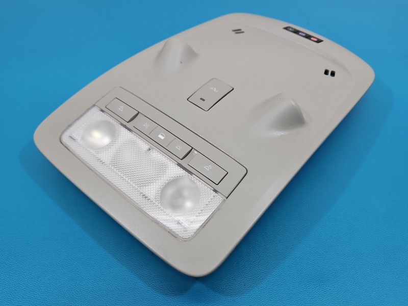Lampa kabiny lampka Opel Zafira C 13437063