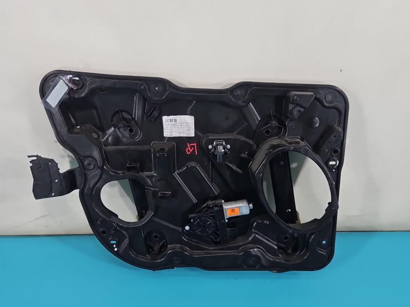 Podnośnik przód lewy Jeep Grand Cherokee IV WK2 5d HB