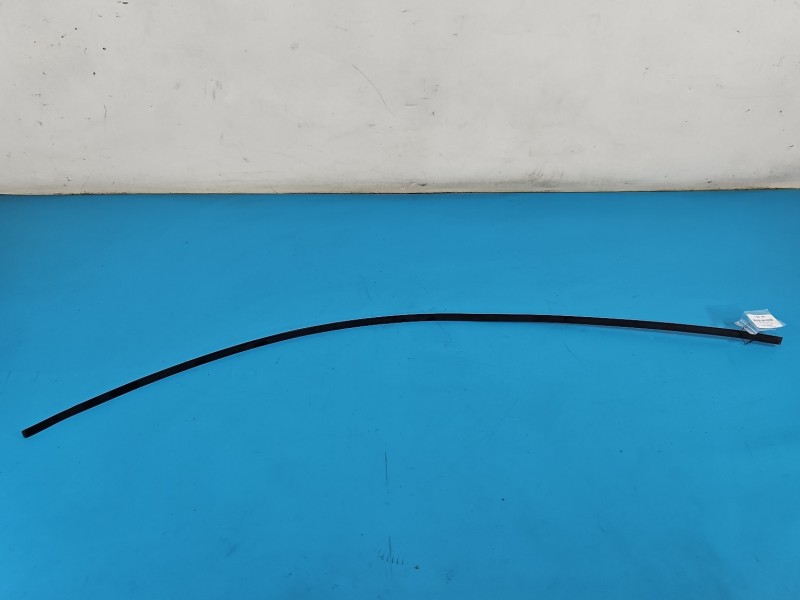 Listwa dachowa prawa dachu Toyota Yaris III