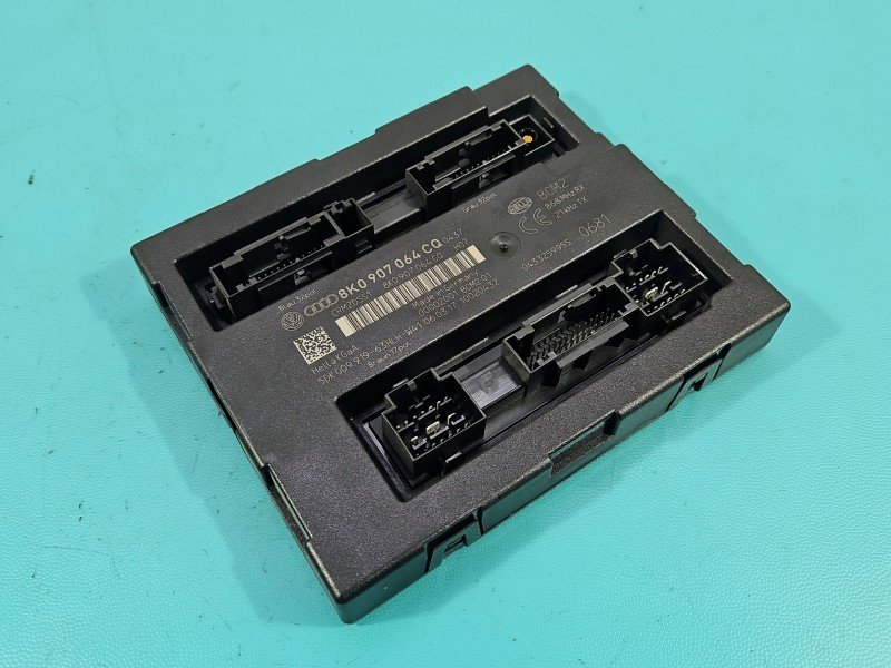 Sterownik moduł AUDI Q5 08- 8K0907064CQ