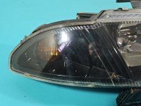 Reflektor prawy lampa przód Mitsubishi Carisma EUROPA