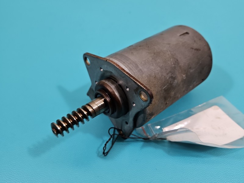 Nastawnik faz rozrządu Citroen C4 II V753390580 1.4 16V