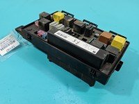 Skrzynka bezpieczników Opel Astra III H 743381-00, 13125865, 015349211