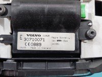Licznik Volvo S40 II V50 30728645 1.6 hdi EUROPA