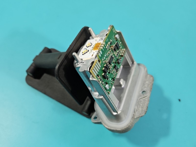 Moduł lampy Opel Astra V K 7960311399