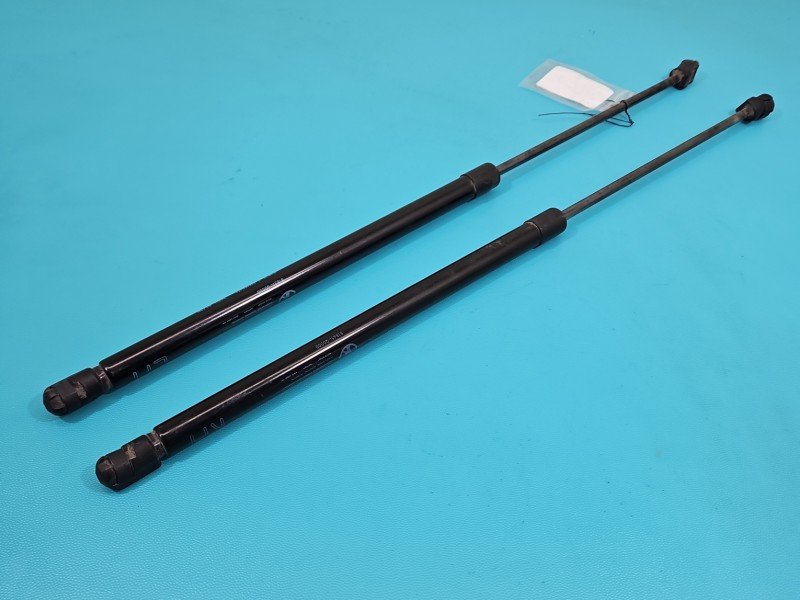 Siłowniki klapy komplet teleskop i20 III 2020- 81831-Q0000