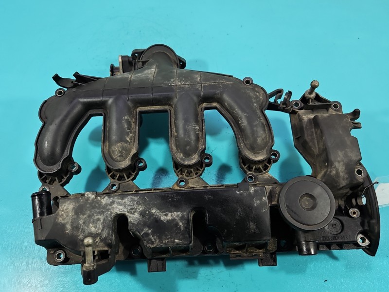 Pokrywa zaworów Peugeot 407 2.0 hdi