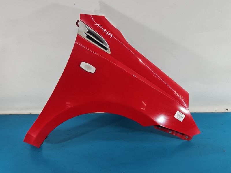 Błotnik przód prawy Chevrolet Aveo T250 71U