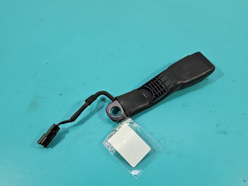 Pas bezpieczeństwa tył prawy TOYOTA, Europejska, zapinka, 2pin Toyota Rav4 IV