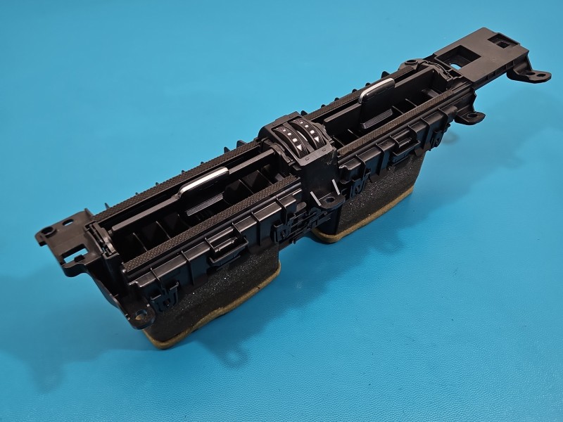 Kratka nawiewu środkowa Toyota Auris II 55670-02320, 55670-02310 EUROPA