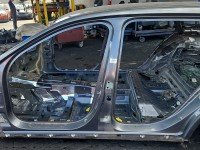 Próg lewy SŁUPEK ŚRODKOWY B Mercedes W213 kombi 5d szary 992