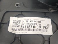 Tapicerka drzwi przód lewa boczek Skoda Fabia III 6V1867013K