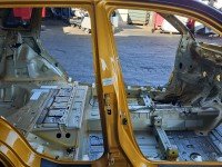 Próg prawy SŁUPEK ŚRODKOWY B Suzuki Vitara II 2015- HB 5d złoty DBH