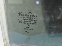Szyba drzwi tył prawa MERCEDES W176 HB