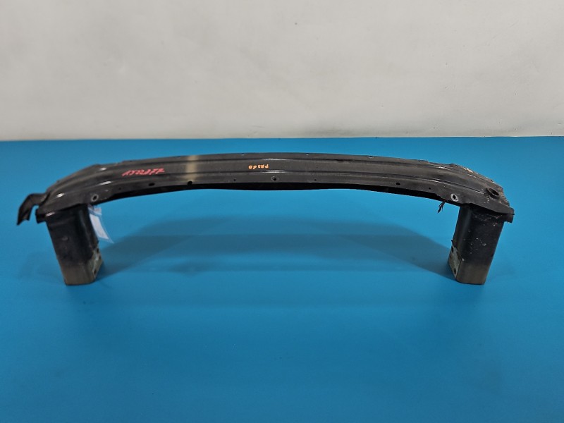 Wzmocnienie zderzaka przód belka Opel Astra V K Producent części: OPEL przednie GB9 22Y