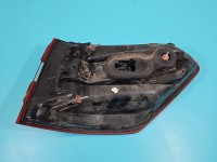 Lampa tył lewa Mercedes, Z BŁOTNIKA 09-12 Uszkodzone zaczepy trzymające boczną osłonę. Brak naklejki z numerem Mercedes W212...