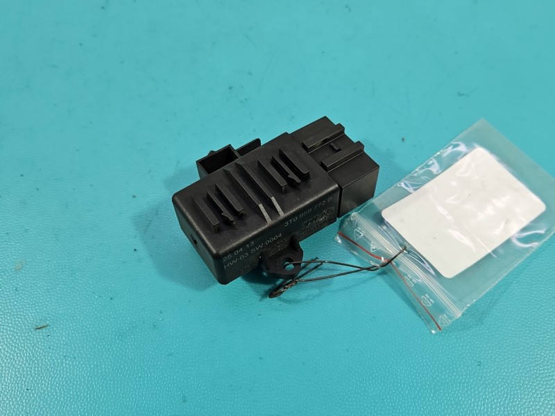 Sterownik moduł Producent części: Audi, PODGRZEWANIA FOTELA AUDI Q5 08- 3T0959772B