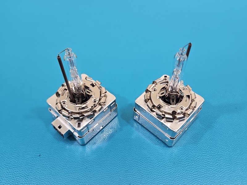 ŻARNIK STARTER ZAPŁONNIK CEWKA XENON Hyundai I40 9285148294
