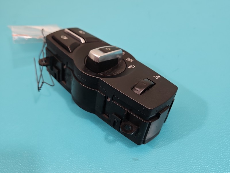 Przełącznik włącznik świateł BMW F01 9192744