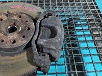 Zacisk przód prawy Fiat Tipo II 15- 1.6 jtd (55260384)