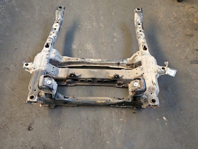 WÓZEK KOŁYSKA TRAWERS Sanki Belka silnika Vw Crafter 06- 2.5 tdi (CECG)