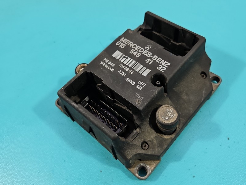 Moduł zapłonowy Mercedes W202 0185454132 1.8 wiel